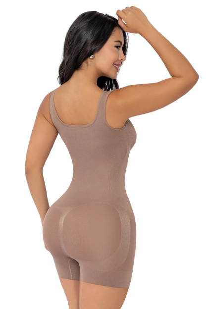 Seamless Sculpting Bodysuit Wide Straps | Jackie London 252